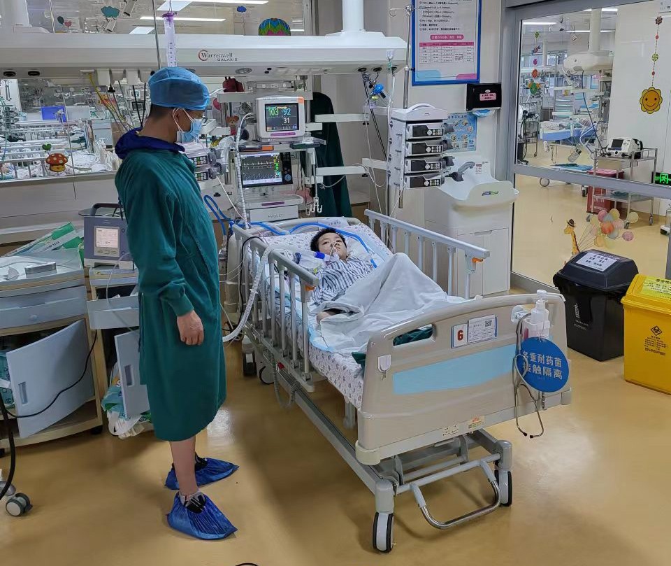 郁南县跨省救护车出租公司